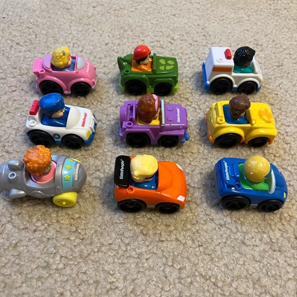Little People Wheelies - Picture 3 of 4